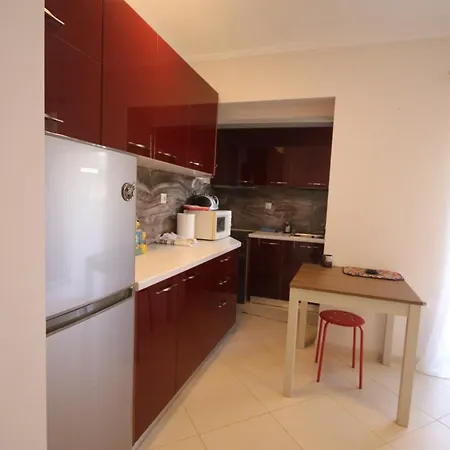 Fotini Apartment Himare